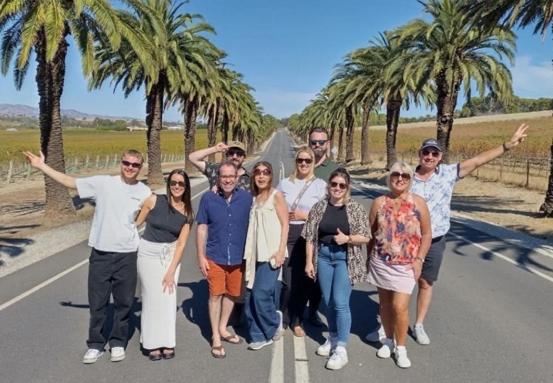 Barossa Valley wine tour - scenic vineyard experience in South Australia